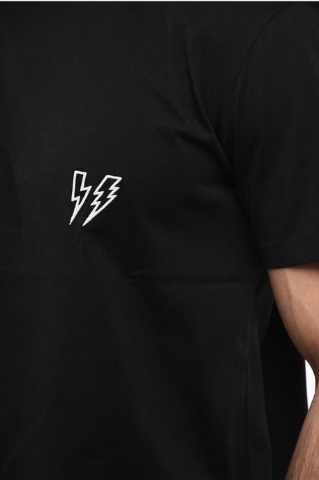 Svart t-shirt med smal passform och dubbel skruv - Image 3