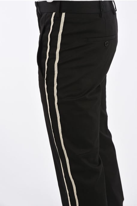 Slim Fit Cropped Pants in Black - Image 3