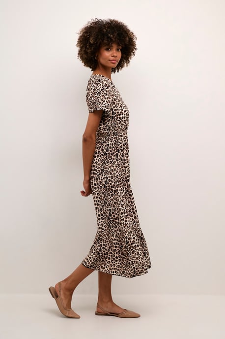 Dress Feminine Silhouette - Image 2