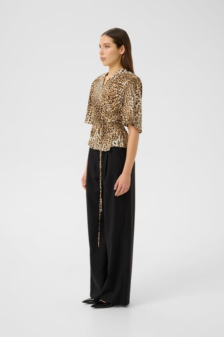 Blouse with short sleeve Loose fit - Image 2