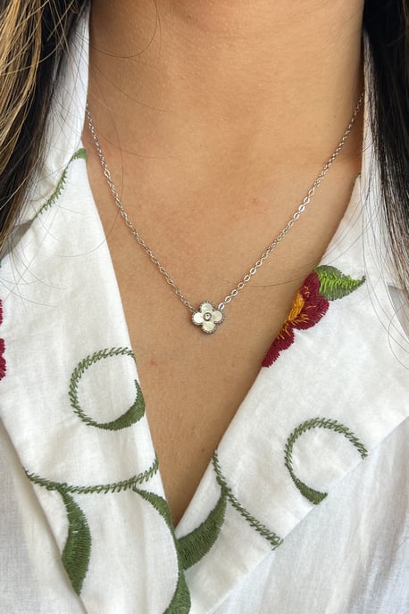 Mini Clover Necklace in Silver White with Gift Box - Image 2