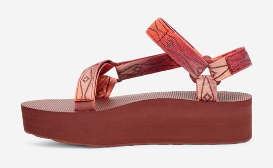Teva Flatform Universal Women's Sunscape Scarlet Sandals - Image 4