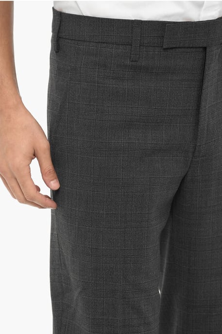 Districk Checked Slim Fit Pants in Gray - Image 2