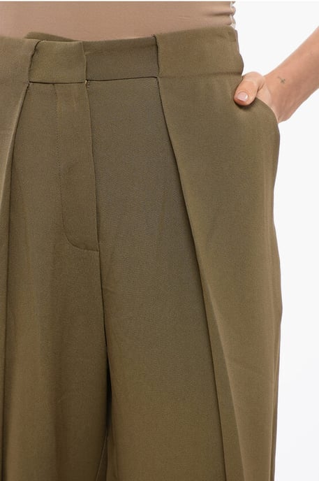 Enkelvoudig geplooide viscose taps toelopende broek in militairgroen - Image 3