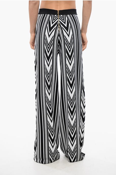 Wide-Fit Pants With Geometric Pattern in Black & White - Image 2