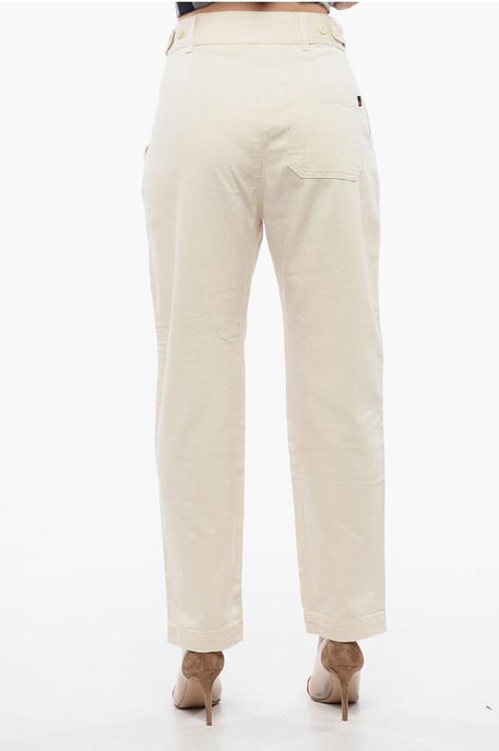 Single-pleated Mom Fit Denims with Belt Loops 14cm in White - Image 2