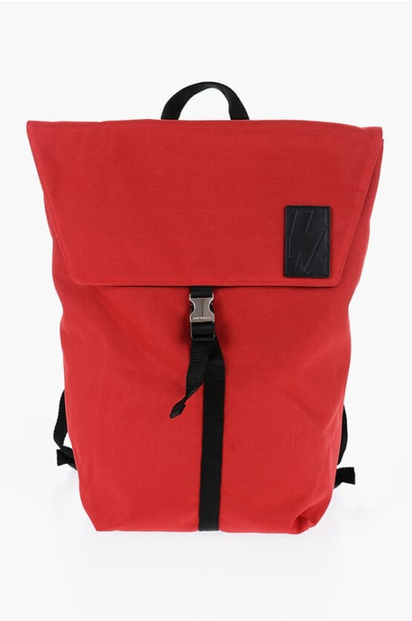 Tvåfärgad CITY FLAP nylonryggsäck i Nero, Rosso - Image 1