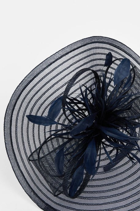 Feather Detail Fascinator - Image 3
