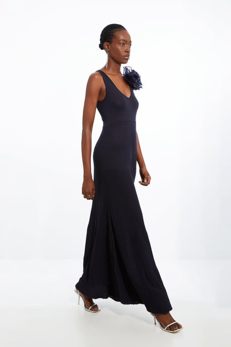 Viscose Blend Knit Corsage Detail Maxi Dress - Image 5