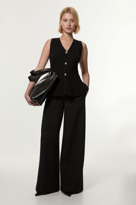 Ribbed Cotton Knitted Waistcoat - Image 3
