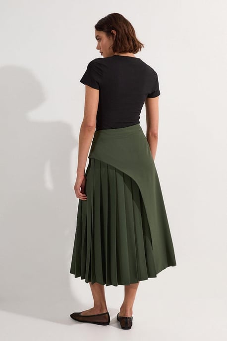 Tailored Buckle Detail Pleated Midi Skirt - Image 6
