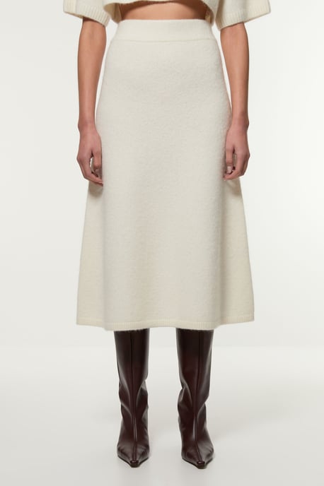 Alpaca Wool Fluffy Full Knit Skirt - Image 2