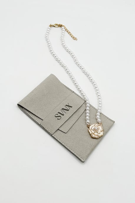 French Camellia Pearl Necklace - Image 4