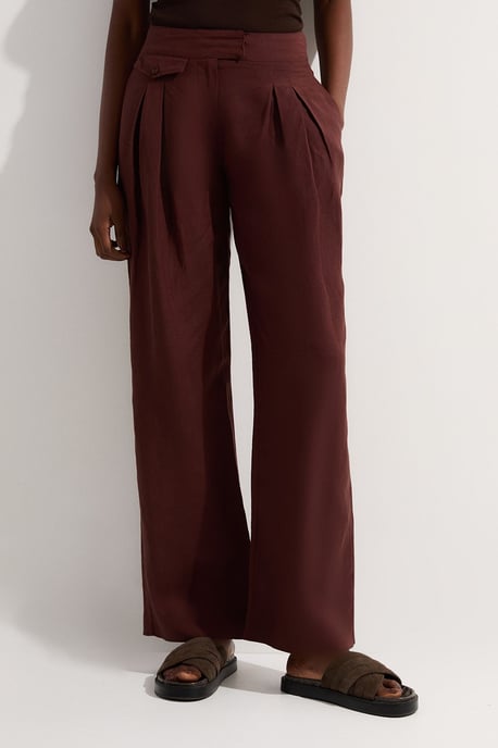 Viscose Linen Pleat And Pocket Detail Woven Straight Leg Trouser - Image 2