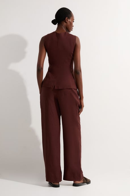 Viscose Linen Pleat And Pocket Detail Woven Straight Leg Trouser - Image 5