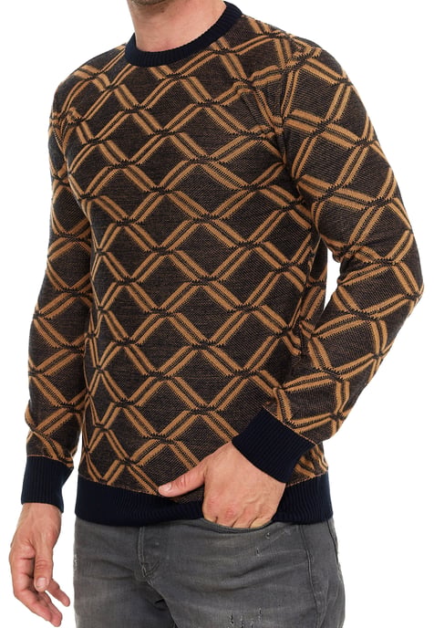 Fine knit with checkered pattern Round neck sweater - Image 4