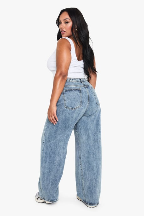 Boohoo Basics Plus Denim Wide Leg Jean - Image 2