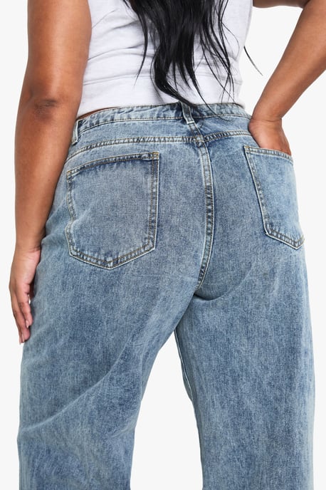 Boohoo Basics Plus Denim Wide Leg Jean - Image 4