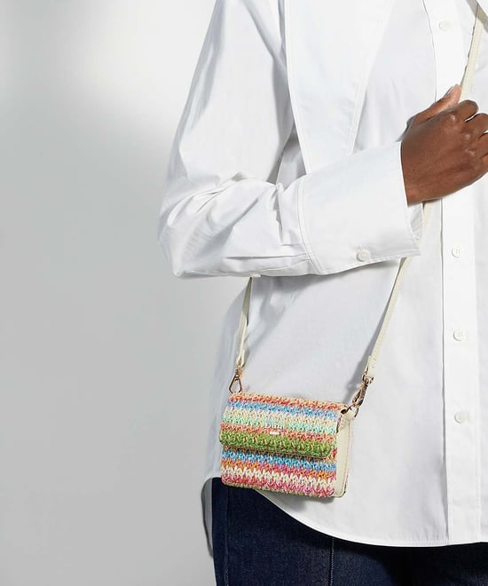 Dune Accessories Kissed - Raffia Crossbody Coin Purse - Image 2