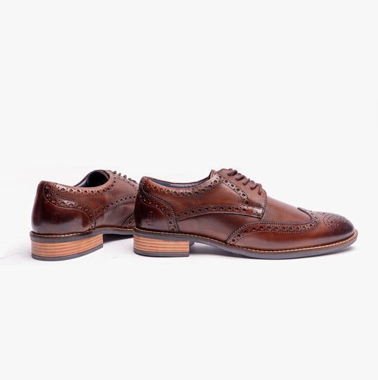 Hush Puppies Dustin Mens Brogue Shoes Chocolate - Image 3