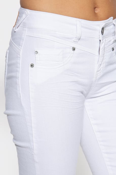 Amor, Truth & Trust Damen ATT JEANS Basic Slim Fit Jeans mit Spitzeneinsatz im Saum Zoe weiß - Image 5