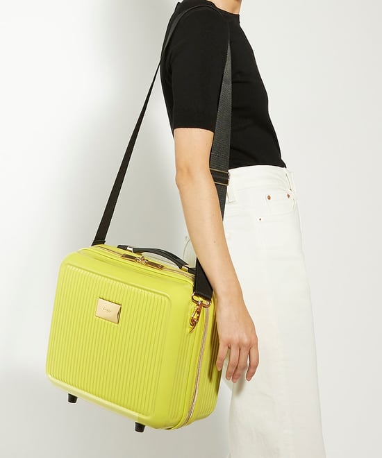 Dune Accessories Olive Vanity - Small Hard-Shell Travel Bag - Image 2