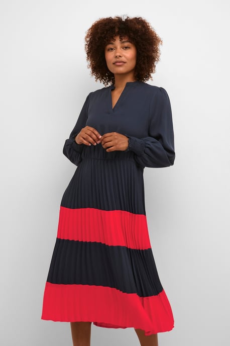 Dress Feminine Silhouette - Image 2