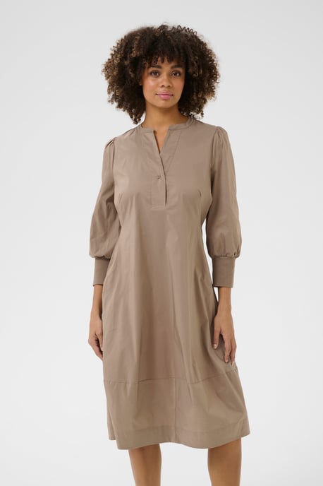 Dress Feminine Silhouette - Image 3