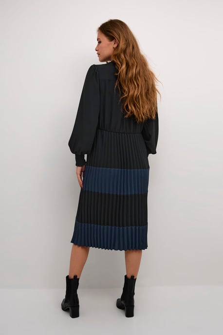 Jurk Feminine black blue - Image 3