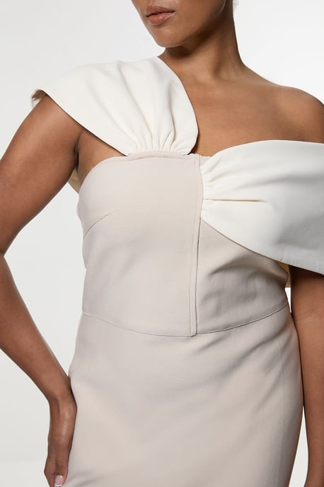 Plus Size Figure Form Bandage Knit Asymmetric Strap Midi Dress - Image 4