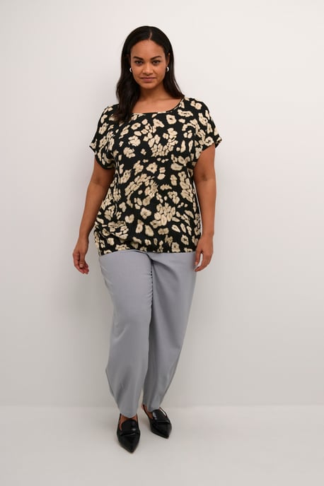 Blouse with short sleeve Loose fit Black/Sand Leo Print - Image 1