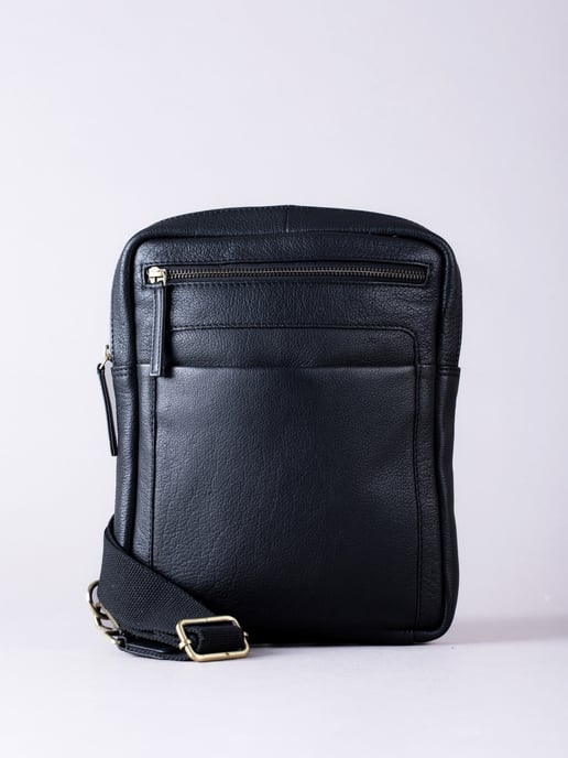 Explorer Leather Messenger Bag in Black - Image 2