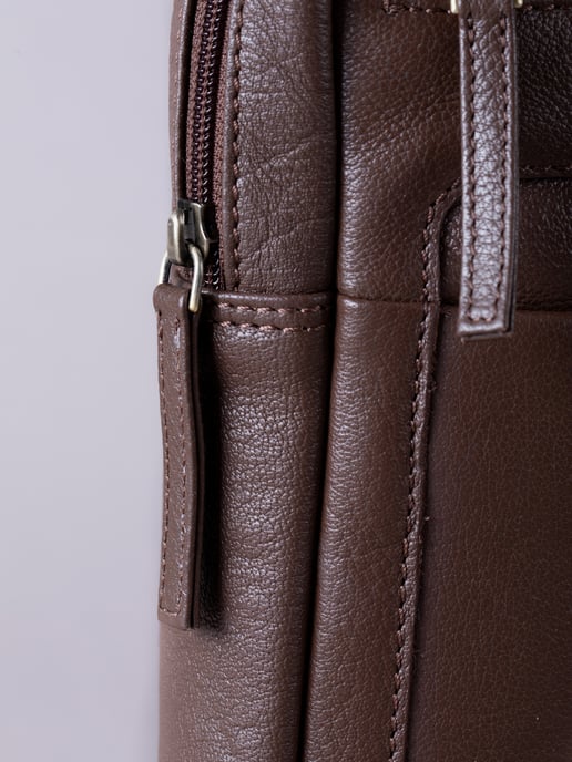 Explorer Leather Messenger Bag in Brown - Image 4