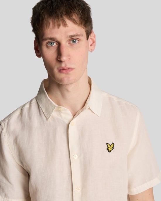 Lyle & Scott Hennep Korte Mouwen Shirt - Beige - Image 3