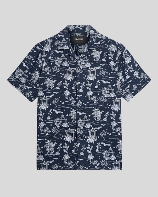 Lyle & Scott Botanisk Trädgårdstryck Resortskjorta - Mörk Marinblå - Image 5