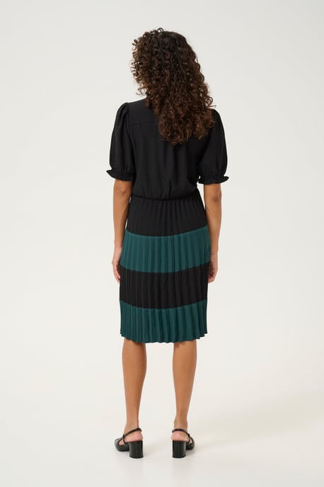 Dress Feminine Silhouette - Image 2