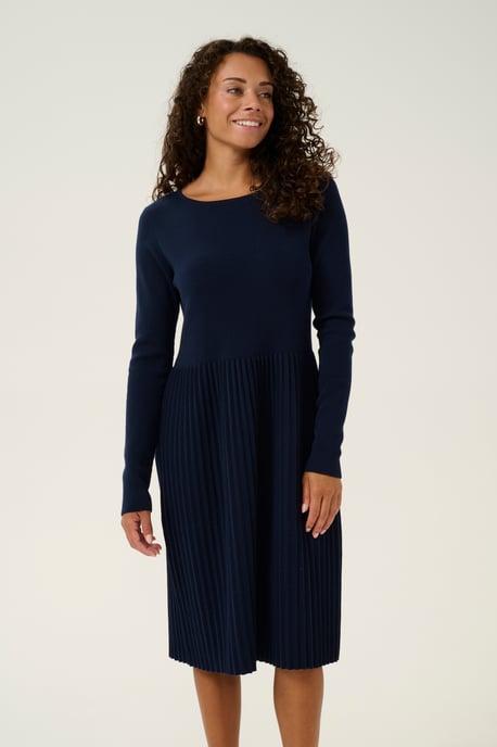 Dress Feminine Silhouette - Image 3