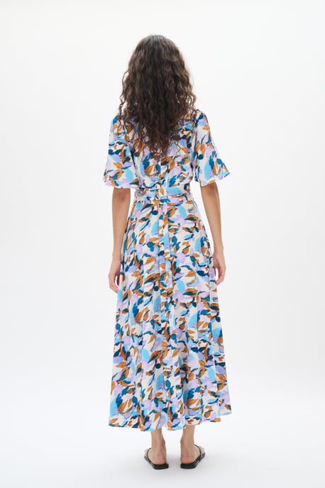 Dress Feminine Silhouette - Image 5
