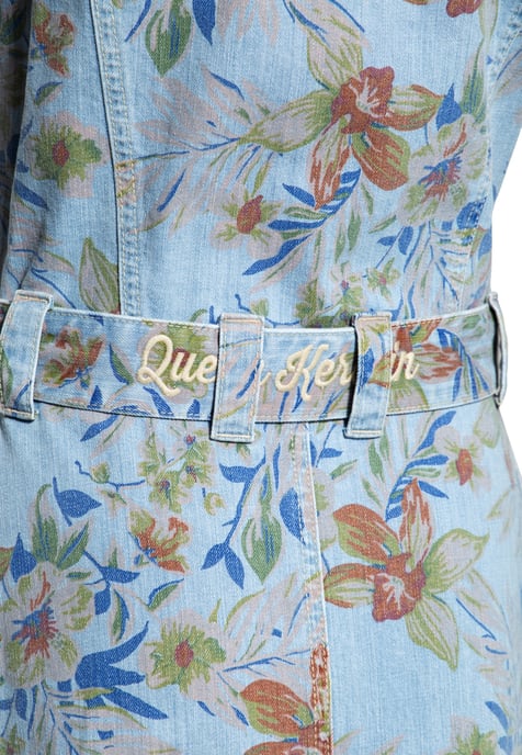 Queen Kerosin Damen Denim Workwear Swing Kleid Hawaii hellblau - Image 4