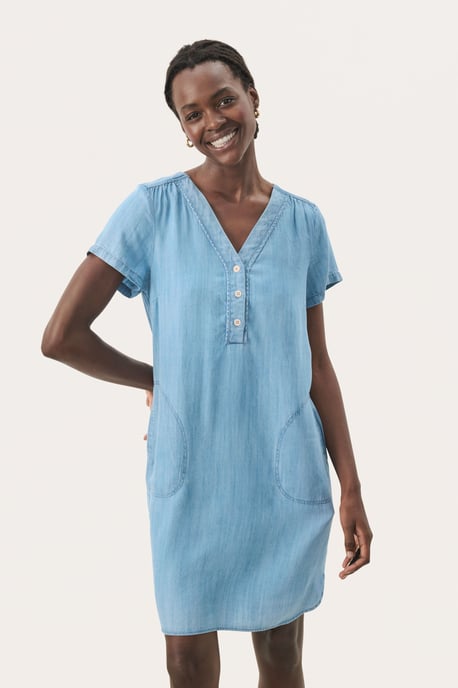 Dress Feminine Silhouette - Image 2