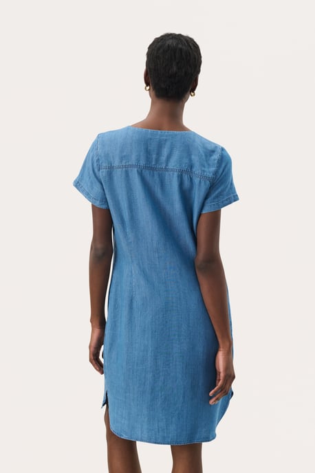 Dress Feminine Silhouette - Image 3