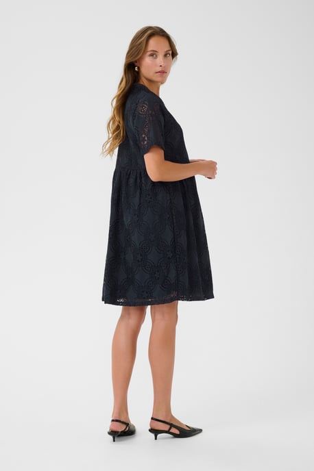 Dress Feminine Silhouette - Image 2