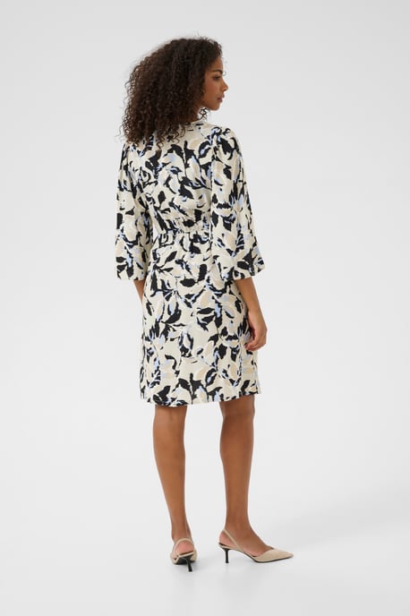 Dress Shaped fit - Image 3