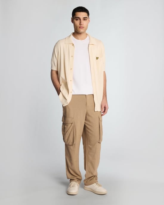 Lyle & Scott Bomulls- och Linne Cargo Byxor - Sand - Image 2