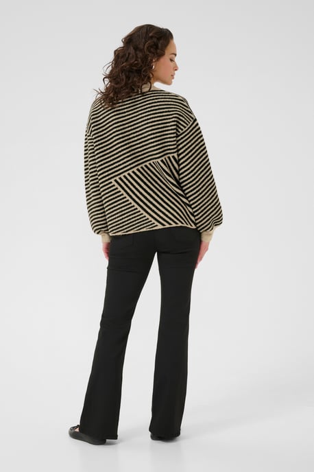 Knitted pullover Boxy fit - Image 3