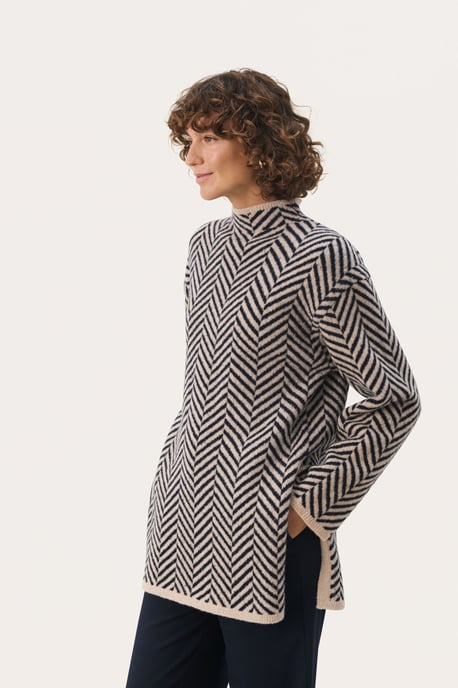 Knitted pullover Oversize fit - Image 3
