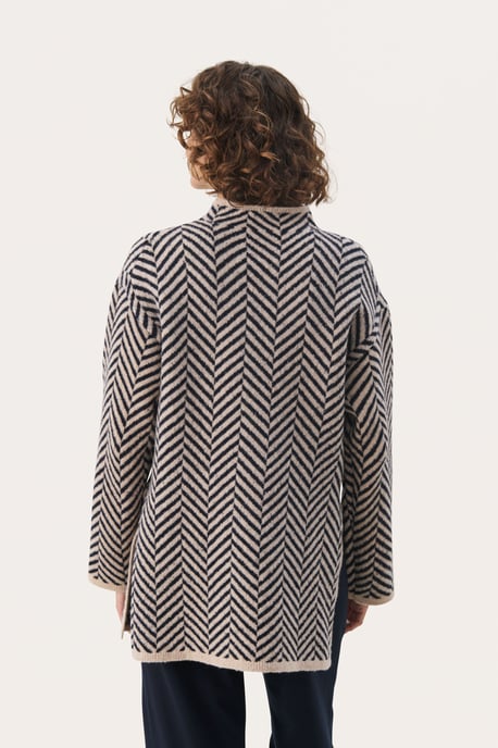 Knitted pullover Oversize fit - Image 4