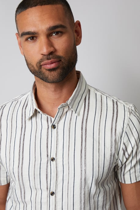 Cream Textured Stripe Short Sleeve Shirt - Image 4
