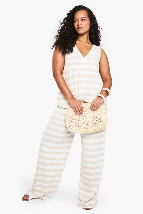 PLUS V NECK SLOUCHY KNITTED TOP - Image 3