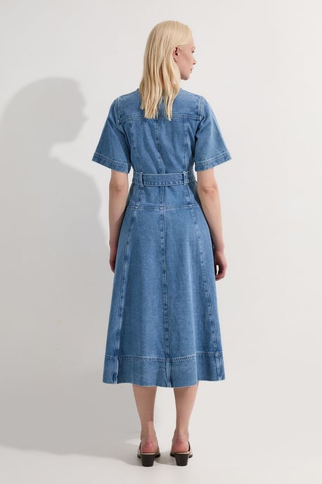 Petite Denim Soft Wash Short Sleeve Belted Midi Dress - Image 5